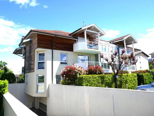 Appartement à vendre 223 000 € 2 pièces 1 chambre 50,38 m² RDC/3 Cités Thonon-les-Bains 74200