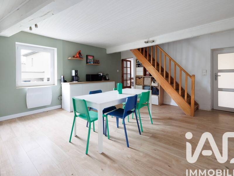 Maison à vendre, 114m², SAINT GENIS LES OLLIERES