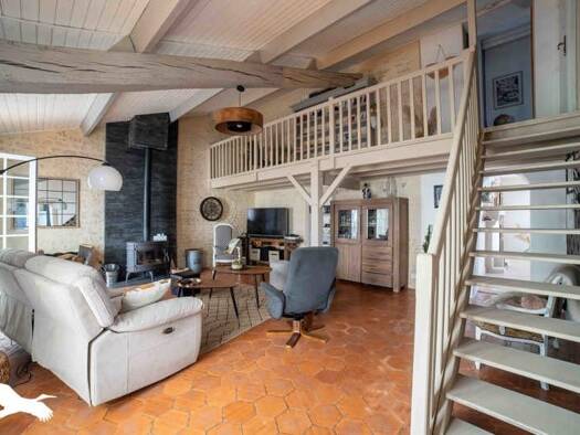 Maison à vendre 322 995 € 6 pièces 4 chambres 241 m² 900 m² de terrain Ste Gemme la Plaine 85400