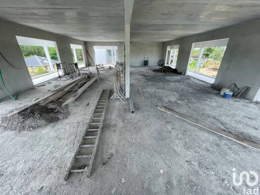 Local commercial à louer 4 488 € 204 m² de surface de vente Morne-à-l'Eau 97111