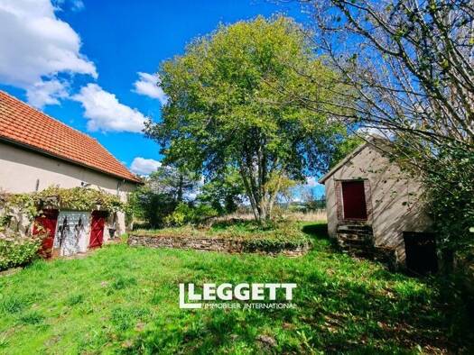 Maison à vendre 109 000 € 4 pièces 1 chambre 98 m² 1 824 m² de terrain Moureuille 63700