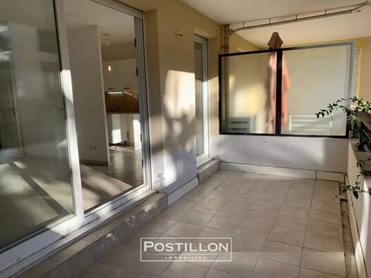Appartement à louer 1 108 € 2 pièces 1 chambre 50 m² RDC Petit Juas Cannes 06400
