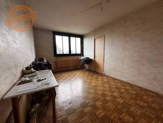 Appartement à vendre 172 000 € 4 pièces 3 chambres 73 m² 4ème étage Contour Champagne-au-Mont-d'Or 69410