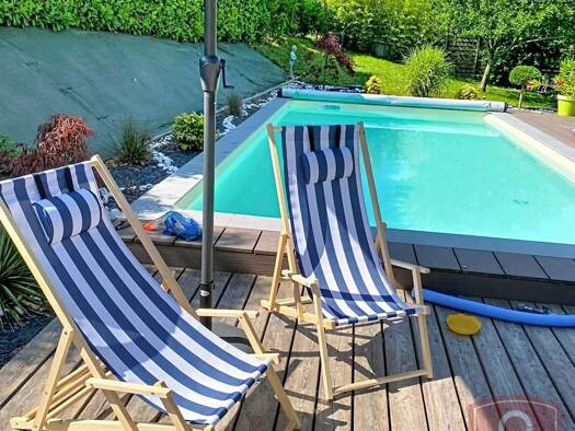 Maison à vendre 830 000 € 9 pièces 5 chambres 183 m² 823 m² de terrain Saint-Cergues 74140