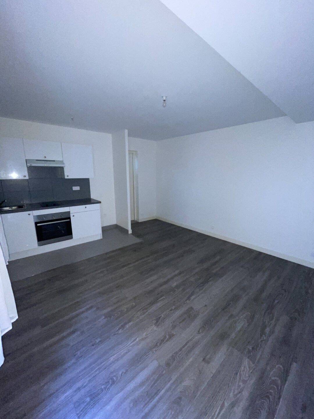 Maison à louer, 33m², LA VARENNE SAINT HILAIRE