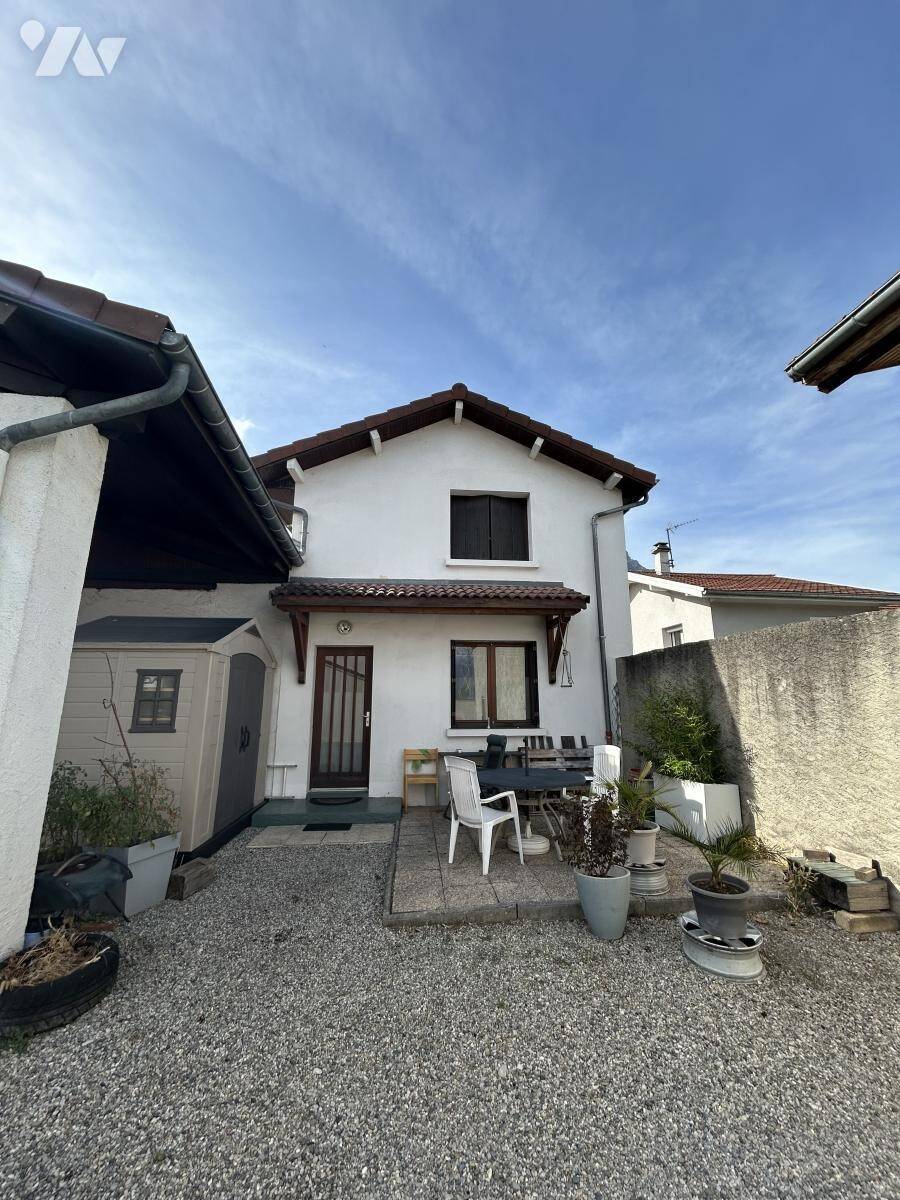 Maison à vendre, 0m², VARCES ALLIERES ET RISSET