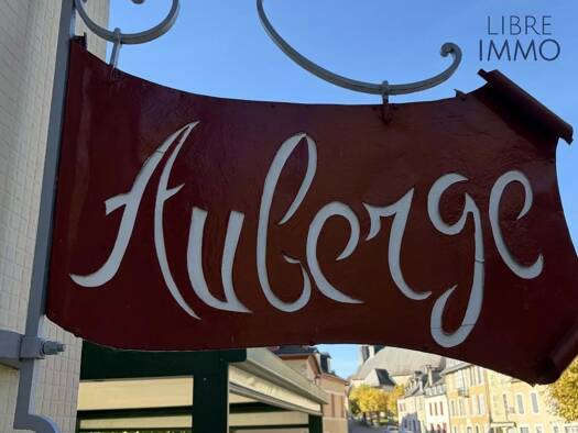 Restaurant à vendre 365 000 € 185 m² d'espace de restauration Lasseube 64290