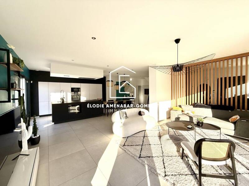 Maison à vendre, 157m², SATHONAY VILLAGE