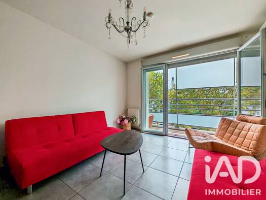 Appartement à vendre 225 000 € 3 pièces 2 chambres 56,23 m² Étage 3/4 Le Village Saint-Priest 69800