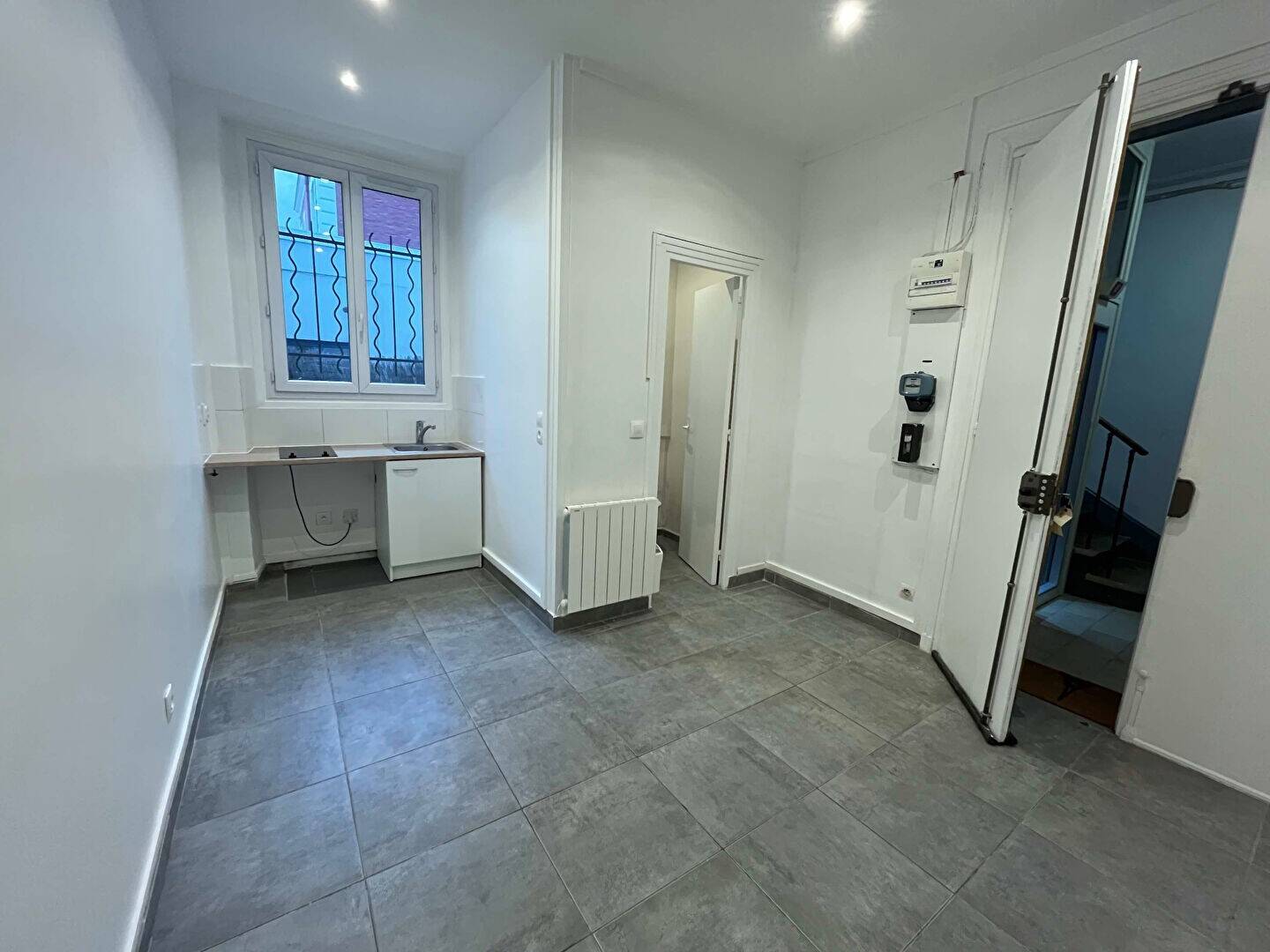 Maison à louer, 14m², LEVALLOIS PERRET