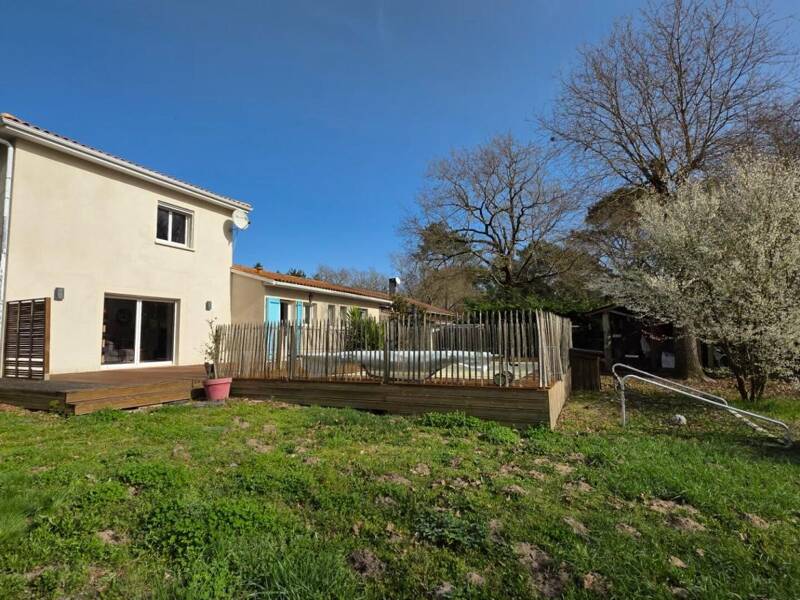 Maison à vendre, 159m², SOULAC SUR MER