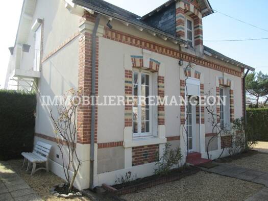 Maison à vendre 162 000 € 5 pièces 4 chambres 82 m² 1 120 m² de terrain Selles-Saint-Denis 41300