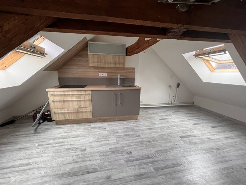 Maison à louer, 25m², NEUVILLE AUX BOIS