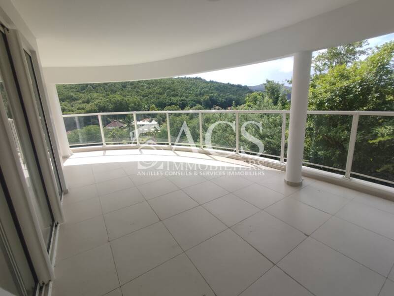 Maison à louer, 89m², LES TROIS ILETS