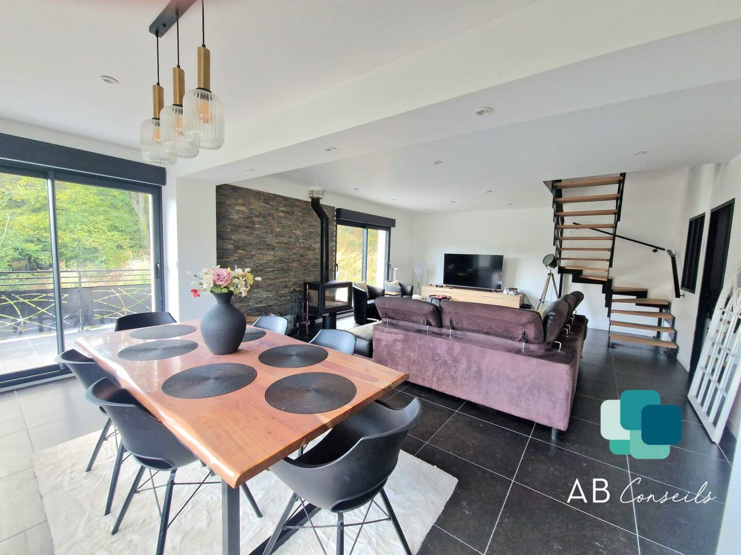 Maison à vendre, 371m², SAINT MARTIN DU VIVIER