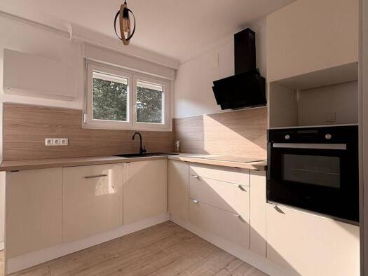 Appartement à vendre 99 000 € 4 pièces 3 chambres 90 m² RDC Cité du Kreutzberg Forbach 57600