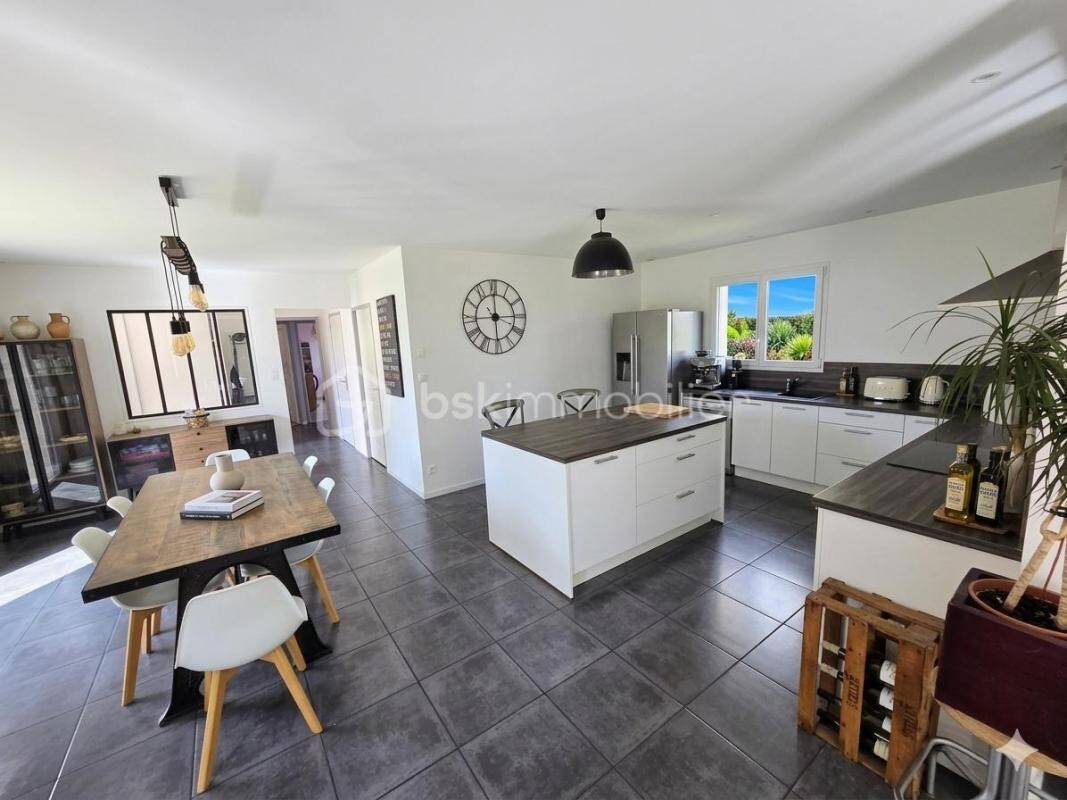 Maison à vendre, 140m², LANGOGNE