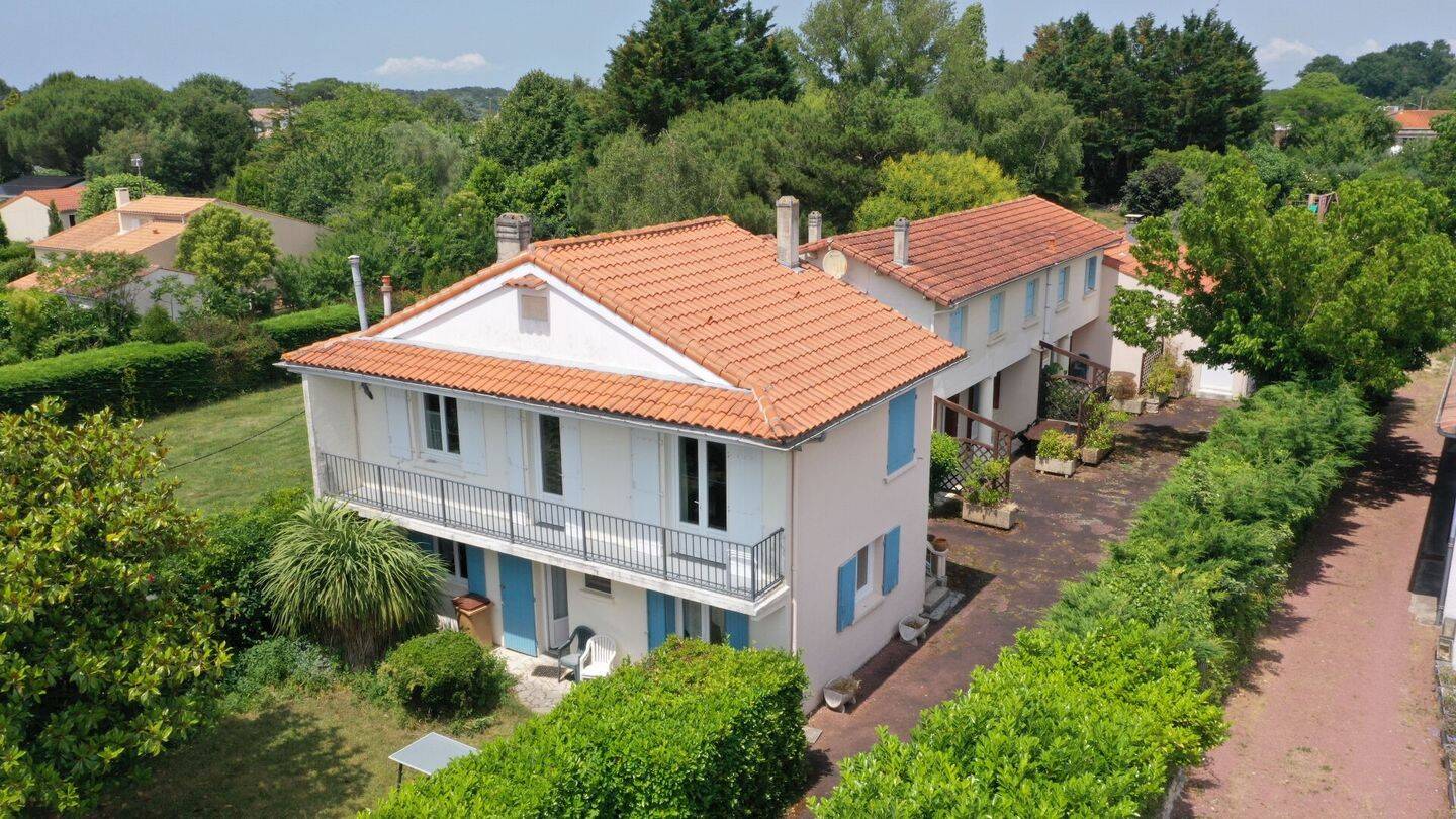 Maison à vendre, 385m², SAINT PALAIS SUR MER