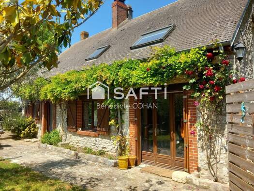 Maison à vendre 199 000 € 6 pièces 4 chambres 135 m² 2 520 m² de terrain Neuvy-en-Dunois 28800