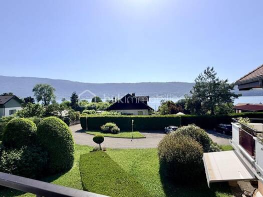 Duplex à vendre 930 000 € 3 pièces 2 chambres 91,15 m² Étage 1/2 Veyrier-du-Lac 74290