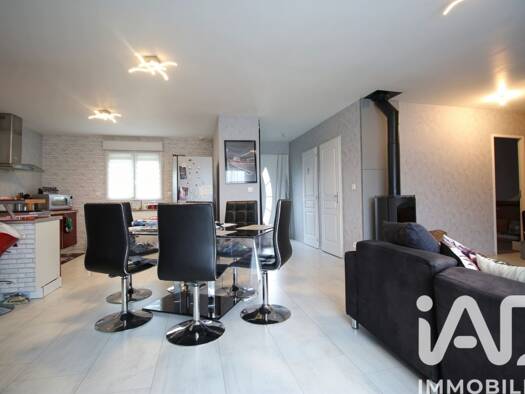 Maison de plain-pied à vendre 190 500 € 4 pièces 2 chambres 80 m² 741 m² de terrain Blancs-Coteaux 51130