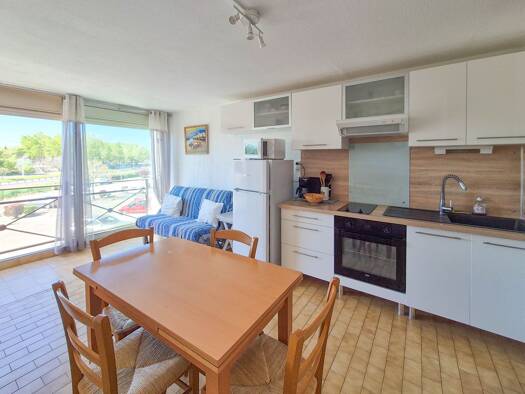 Appartement à vendre 105 000 € 1 pièce 23 m² Étage 1/3 Le Grau-du-Roi 30240
