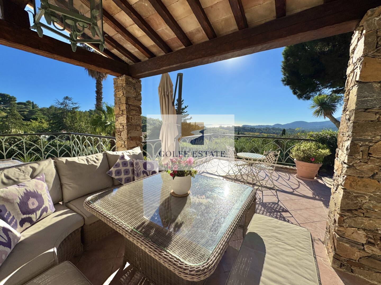Maison à vendre, 183m², LA CROIX VALMER