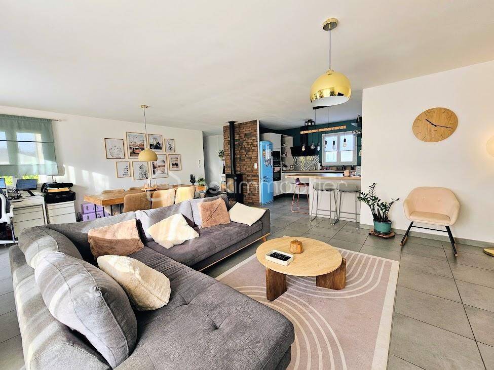 Maison à vendre, 97m², VALLON PONT D'ARC