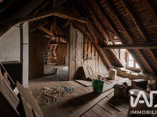 Immeuble à vendre 98 600 € 173 m² Cité Bretonnie-Chatelet-Favieres-Conches Montluçon 03100
