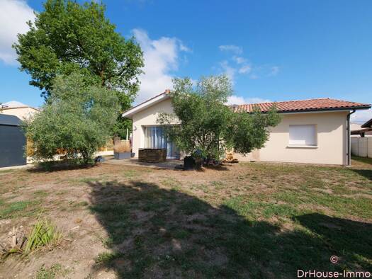Maison à vendre 278 000 € 4 pièces 3 chambres 98 m² 463 m² de terrain Cissac-Médoc 33250