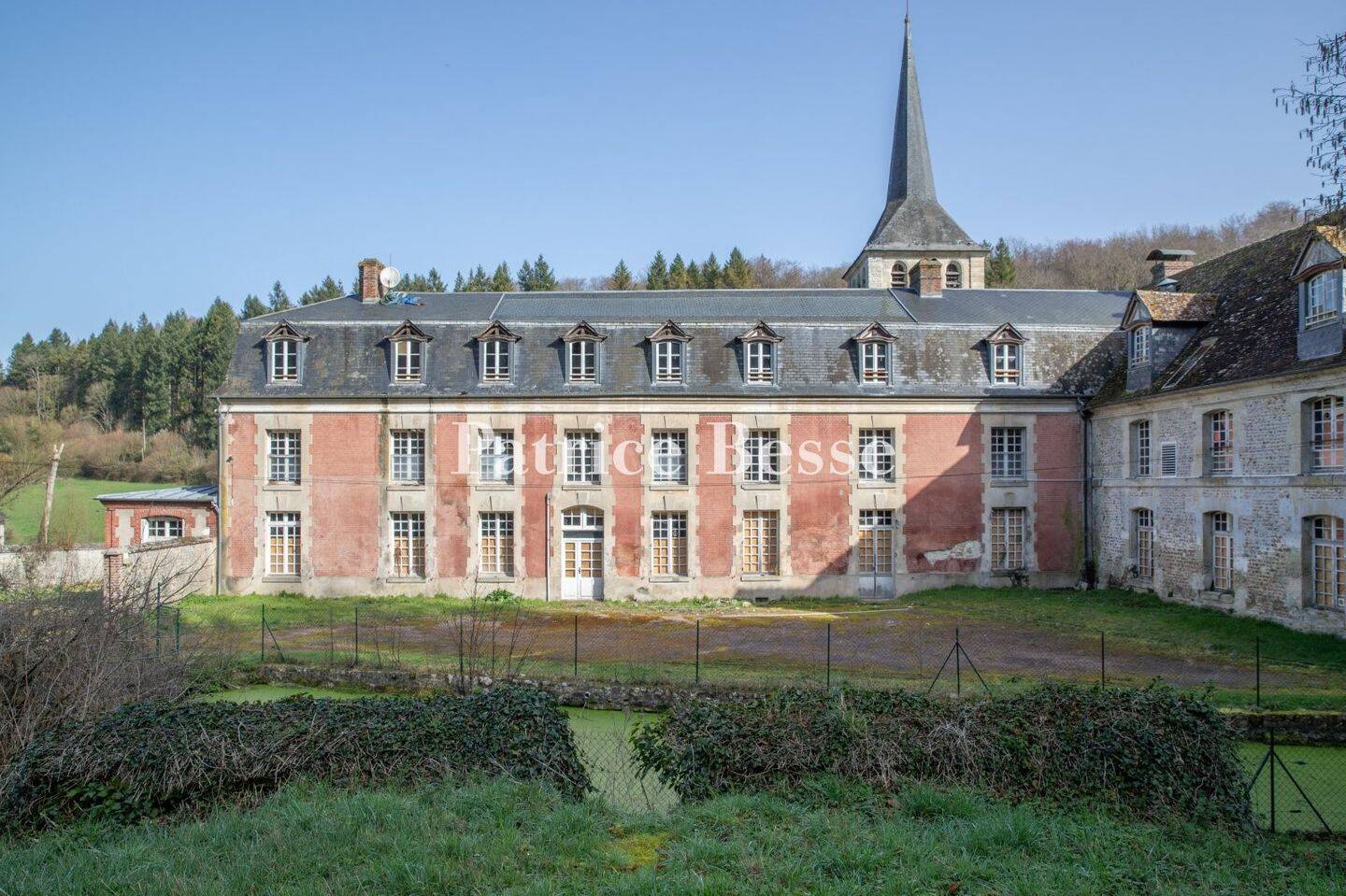 Maison à vendre, 2000m², SAINT HYMER