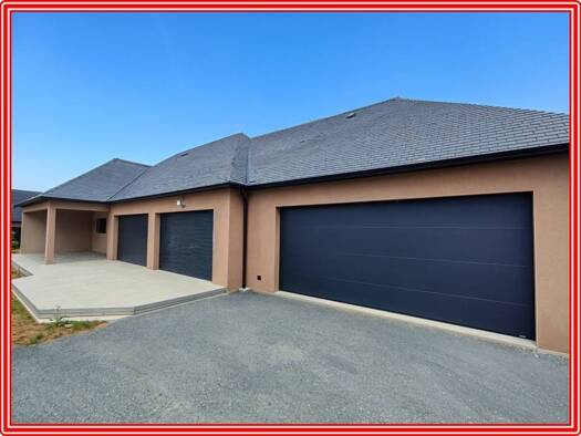 Maison de plain-pied à vendre 462 000 € 4 pièces 2 chambres 116 m² 600 m² de terrain Saint Laurent de Brevedent 76700