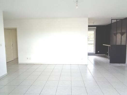 Appartement à louer 1 139 € 3 pièces 68,3 m² Étage 1/4 dès le 13/06/2026 La Duranne Aix-en-Provence 13100