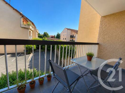 Appartement à vendre 320 000 € 3 pièces 2 chambres 63,8 m² 1er étage Genas 69740