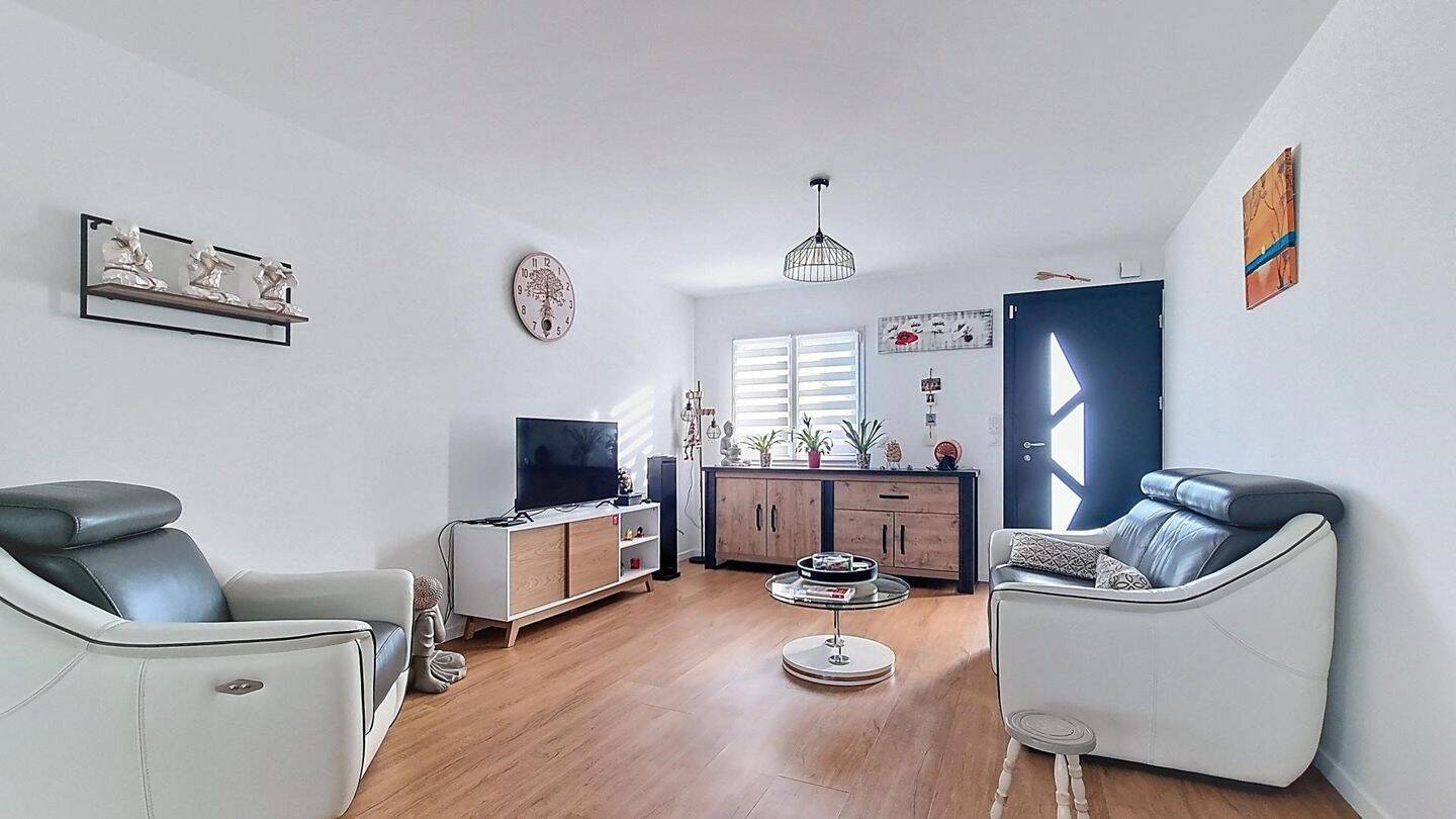 Maison à vendre, 101m², SAINT JULIEN DES LANDES