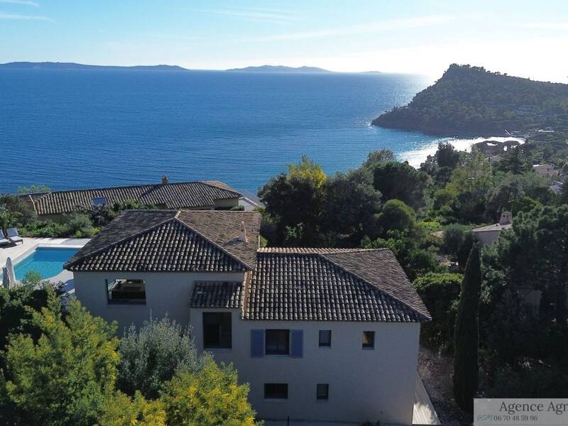 Maison à vendre, 187m², RAYOL CANADEL SUR MER