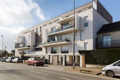 Appartement à louer 974 € 2 pièces 1 chambre 44,2 m² RDC/4 La Haie Bertrand Villepinte 93420