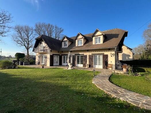 Maison à vendre 359 000 € 7 pièces 4 chambres 195 m² 1 332 m² de terrain Anet 28260