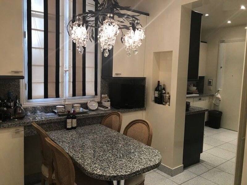 Maison à louer, 213m², PARIS 16E