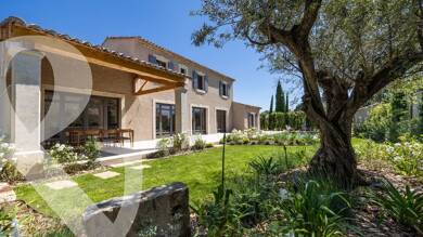 Maison à vendre - Neuf 1 749 000 € 5 pièces 4 chambres 187,2 m² 750 m² de terrain Maussane-les-Alpilles 13520
