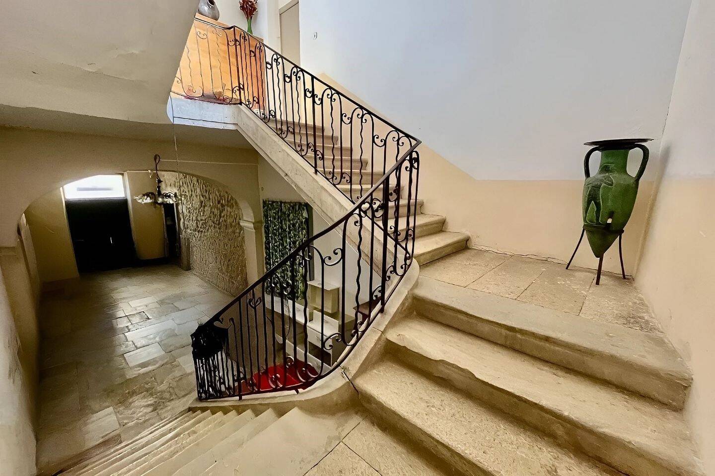 Maison à vendre, 254m², ROUJAN