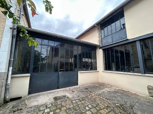 Maison à vendre 416 000 € 8 pièces 3 chambres 127 m² 338 m² de terrain Samois-sur-Seine 77920