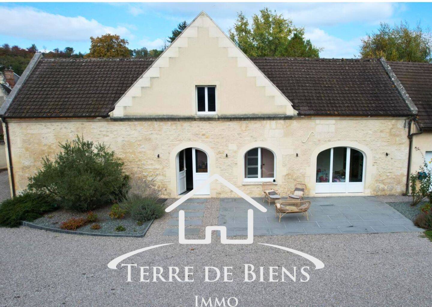 Maison à vendre, 279m², ROZIERES SUR CRISE