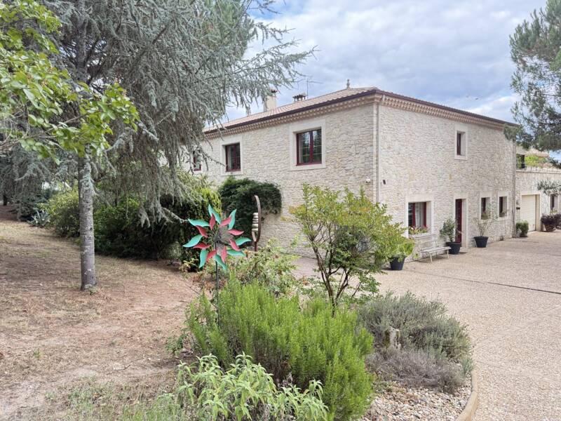 Maison à vendre, 467m², DOUZILLAC