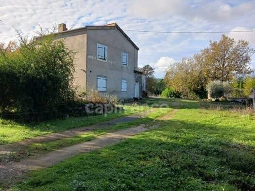 Maison à vendre 550 000 € 7 pièces 5 chambres 180 m² 5 320 m² de terrain Callas 83830