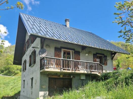 Maison à vendre 395 500 € 6 pièces 3 chambres 106 m² 1 154 m² de terrain Fontcouverte-la-Toussuire 73300