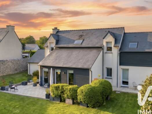 Maison à vendre 483 135 € 7 pièces 6 chambres 190 m² 769 m² de terrain Plouër-sur-Rance 22490