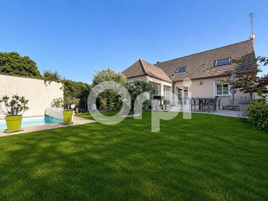 Maison à vendre 545 000 € 4 pièces 3 chambres 135 m² 545 m² de terrain Montigny-sur-Loing 77690