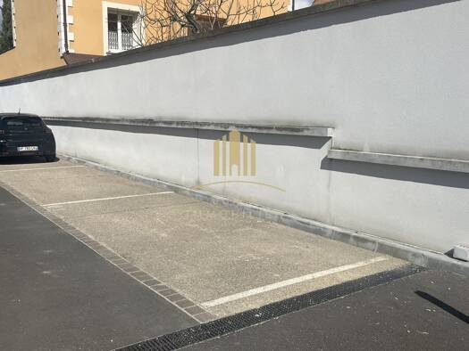 Parking à vendre 13 500 € Saint-Maur-des-Fossés 94100