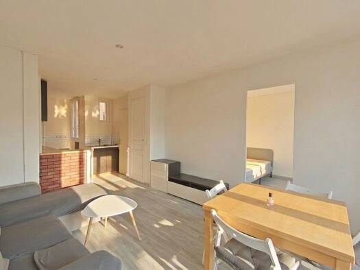 Appartement à vendre 315 000 € 2 pièces 1 chambre 40 m² Étage 2/5 Maurice Ravel Levallois-Perret 92300
